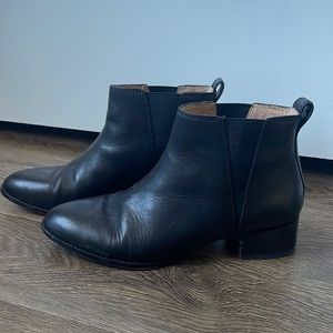 Madewell, Gently worn leather ankle booties, Sz: 9.5